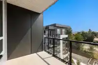 603 8117 200A STREET - thumbnail 9