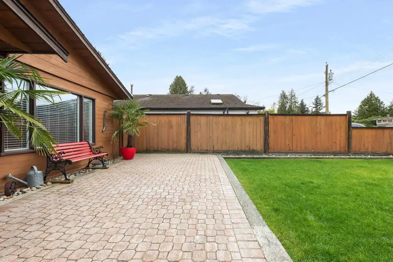 1660 BRAID ROAD - photo 3 of 29
