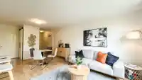 305 3638 VANNESS AVENUE - thumbnail 2