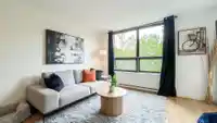 305 3638 VANNESS AVENUE - thumbnail 3