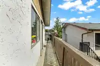20526 48B AVENUE - thumbnail 36