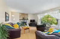 20526 48B AVENUE - thumbnail 9