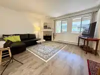 10 815 TOBRUCK AVENUE - thumbnail 2