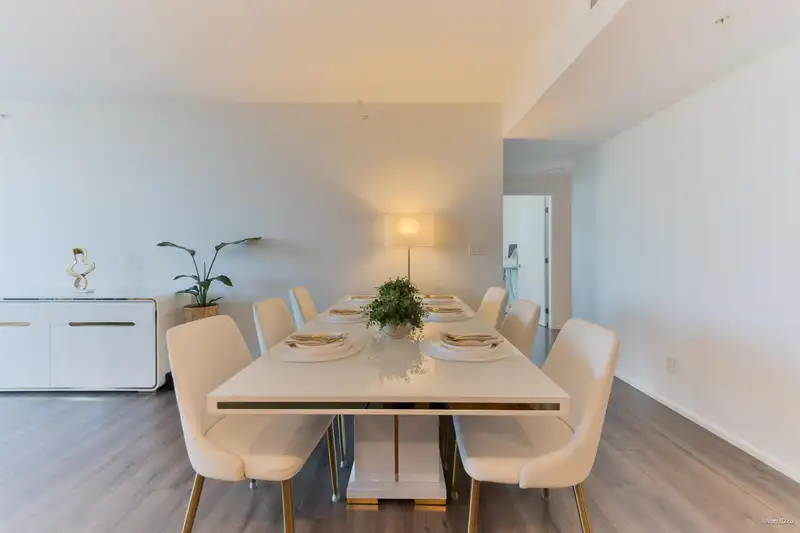 4401 3833 EVERGREEN PLACE - photo 4 of 39