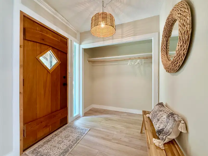 6376 SUNSHINE COAST HIGHWAY - photo 4 of 40