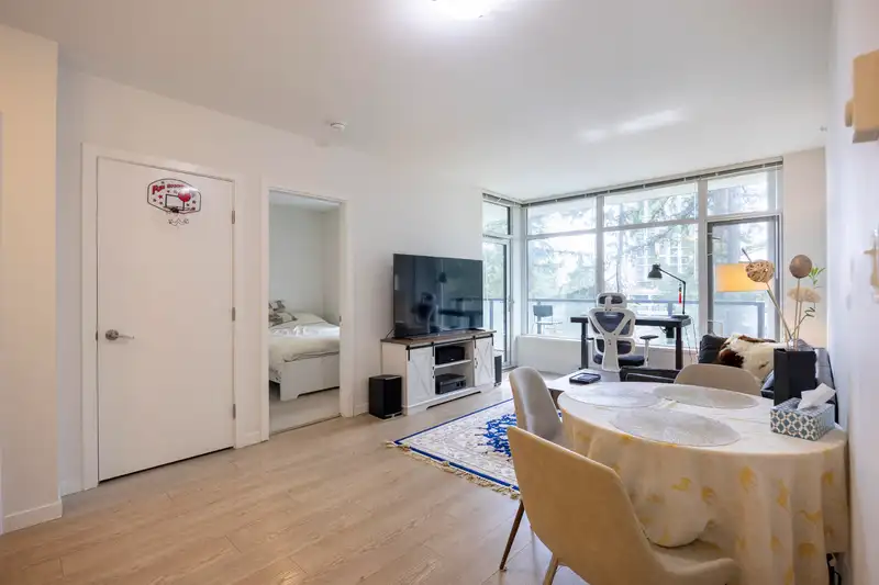 605 3080 LINCOLN AVENUE - photo 4 of 31