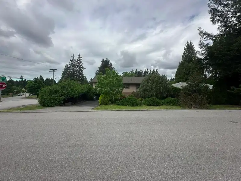 10207 127 STREET - photo 2 of 22