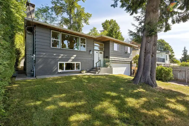 1214 EASTVIEW ROAD - photo 2 of 40