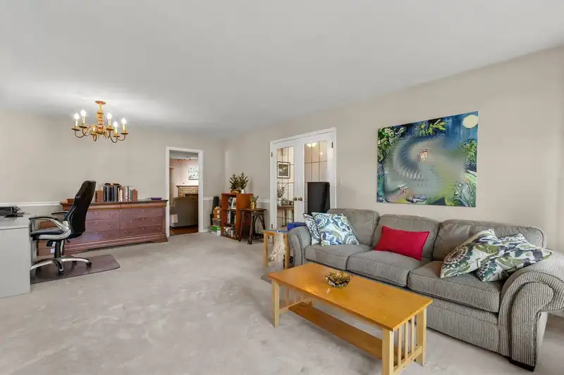 16328 108A AVENUE - photo 4 of 28