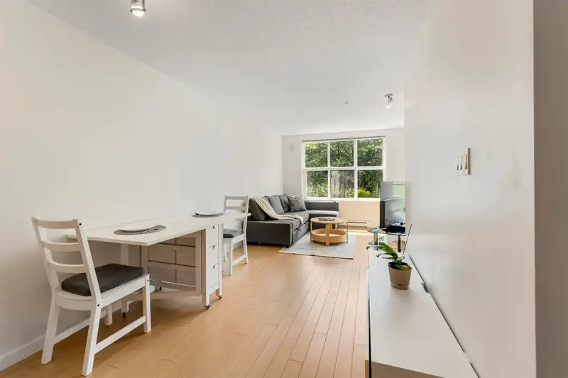 216 10707 139 STREET - photo 4 of 20