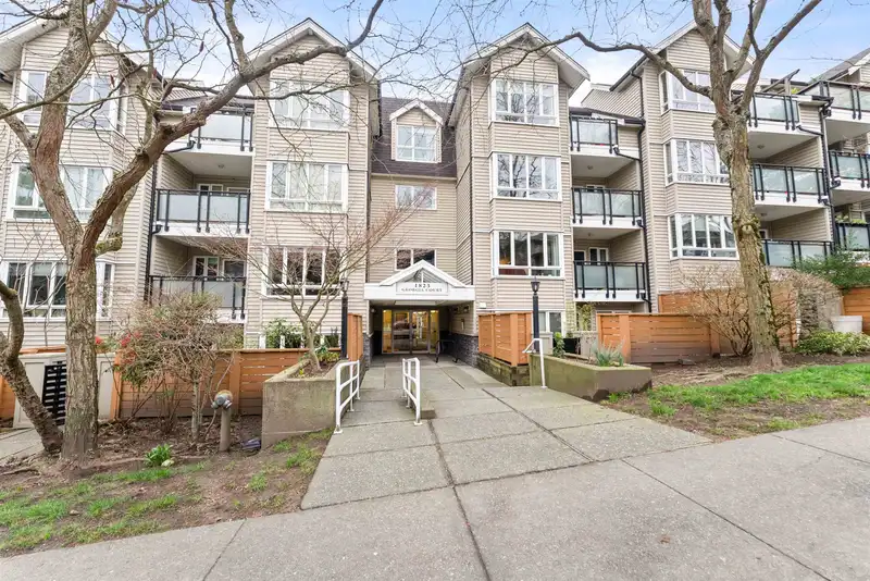 308 1823 E GEORGIA STREET - photo 2 of 29