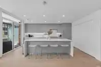 207 1331 MARINE DRIVE - thumbnail 9