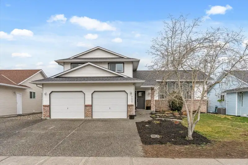 44983 CUMBERLAND AVENUE - photo 1 of 31