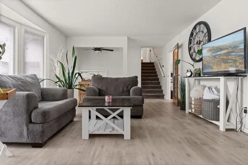 44983 CUMBERLAND AVENUE - photo 2 of 31