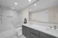 305 3100 WINDSOR GATE - thumbnail 20