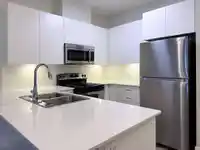 102 20460 DOUGLAS CRESCENT - thumbnail 6