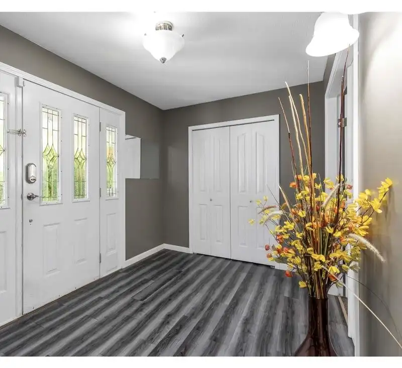 23053 125A AVENUE - photo 2 of 40
