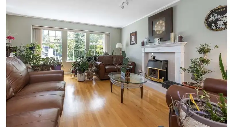 23053 125A AVENUE - photo 4 of 40
