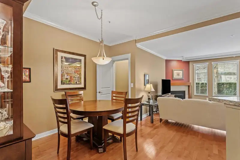 6238 LOGAN LANE - photo 4 of 40