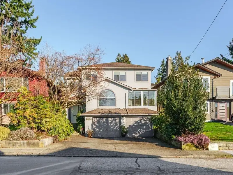 3298 MAHON AVENUE - photo 1 of 24