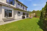 1946 143A STREET - thumbnail 26