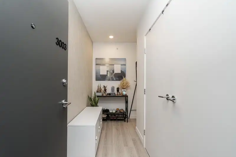 3003 13615 FRASER HIGHWAY - photo 4 of 39