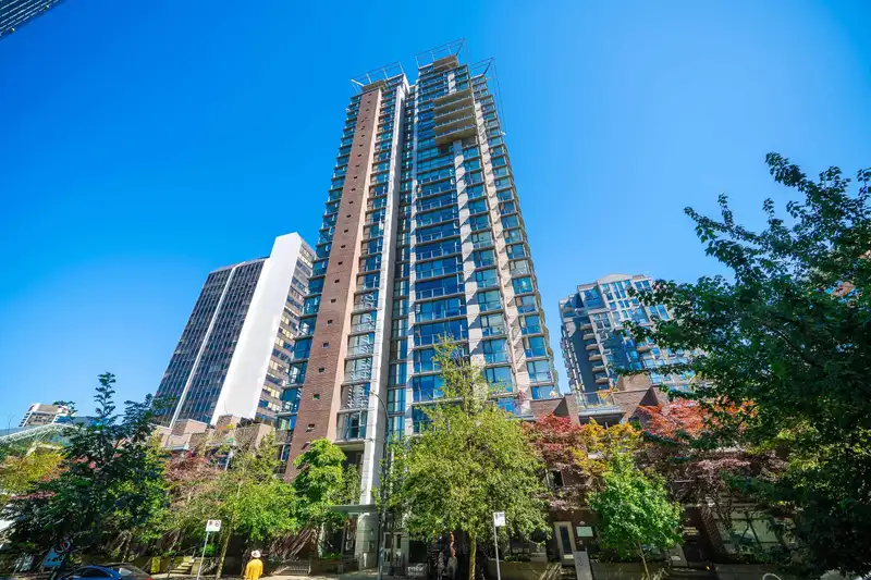 1509 1068 HORNBY STREET - photo 2 of 25