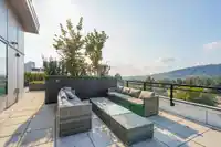 205 700 CLARKE ROAD - thumbnail 19
