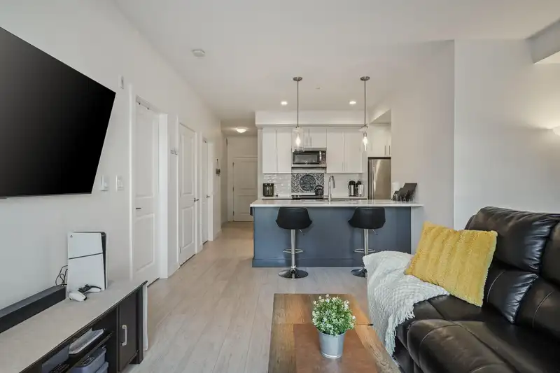 B119 20834 80 AVENUE - photo 3 of 27