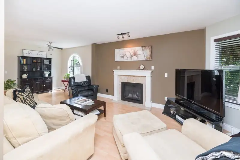 100 9045 WALNUT GROVE DRIVE - photo 3 of 31