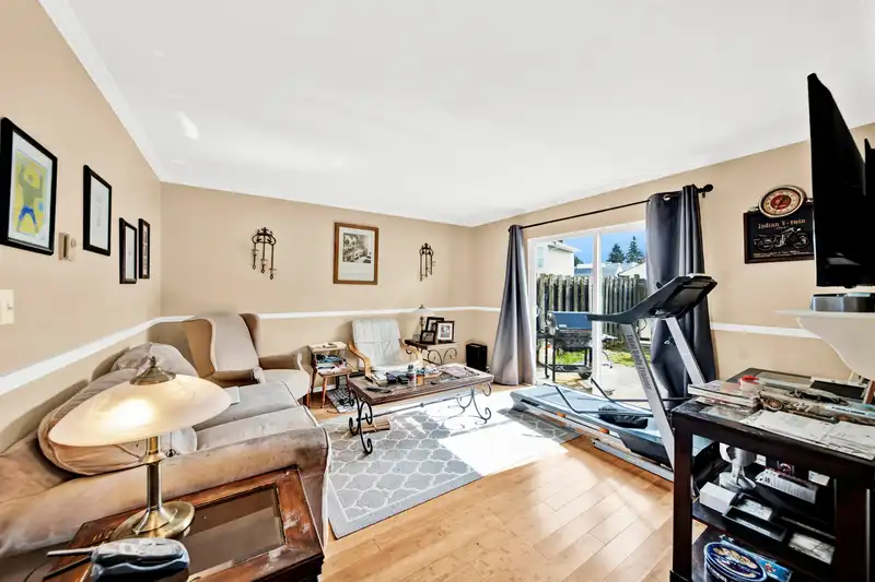 195 32550 MACLURE ROAD - photo 4 of 31
