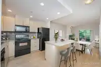 418 285 NEWPORT DRIVE - thumbnail 1