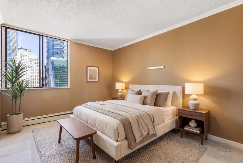 1204 1127 BARCLAY STREET - photo 2 of 24