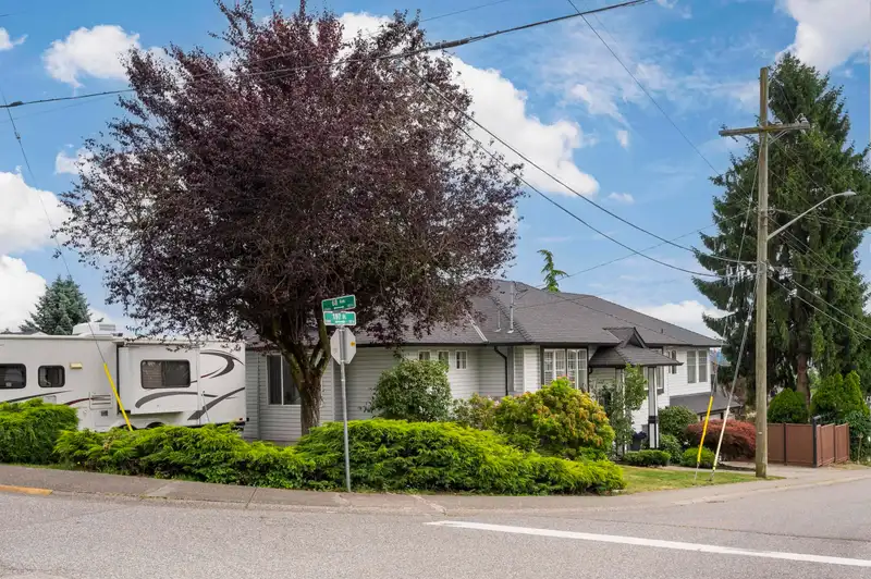 6798 197 STREET - photo 3 of 40