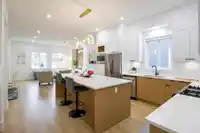 7707 197 STREET - thumbnail 2
