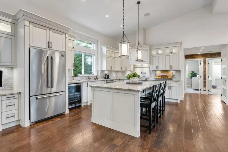 25149 72 AVENUE - photo 4 of 40