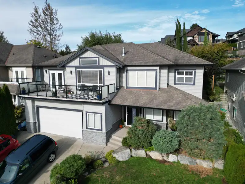 33775 GREWALL CRESCENT - photo 2 of 40