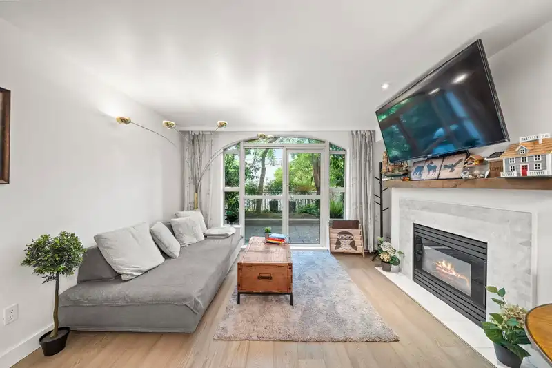 105 1111 HARO STREET - photo 3 of 29