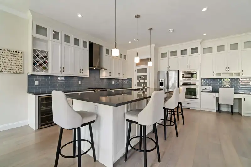 3461 DARWIN AVENUE - photo 3 of 33
