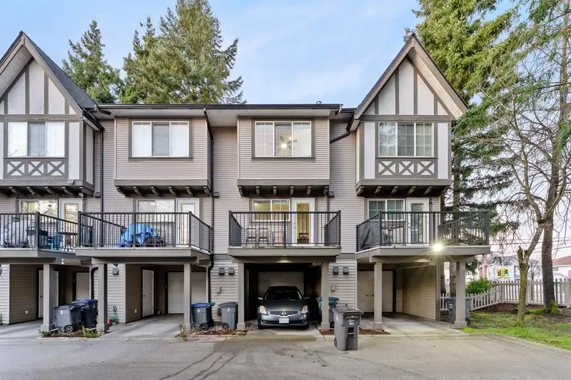 7 12778 66 AVENUE - photo 1 of 28