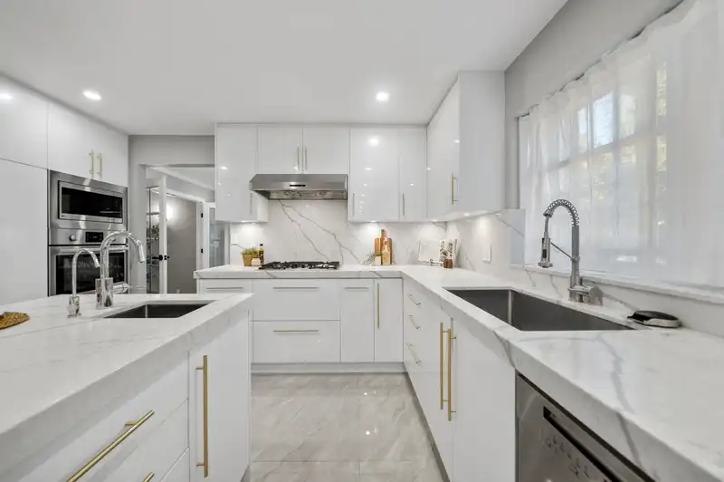 2480 GALE AVENUE - photo 3 of 39