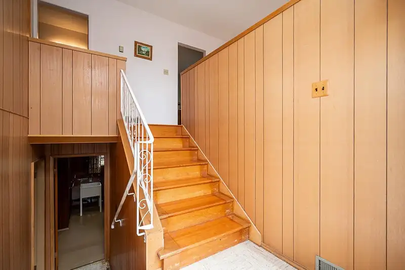 1634 ROSS ROAD - photo 3 of 39