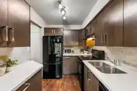 207 7144 133B STREET - thumbnail 13