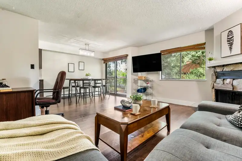 207 7144 133B STREET - photo 3 of 31