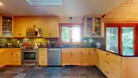 8115 REDROOFFS ROAD - thumbnail 18