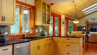 8115 REDROOFFS ROAD - thumbnail 19