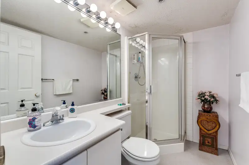 1143 O'FLAHERTY GATE - photo 4 of 36