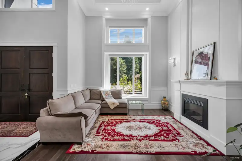 8351 LESLIE ROAD - photo 3 of 23