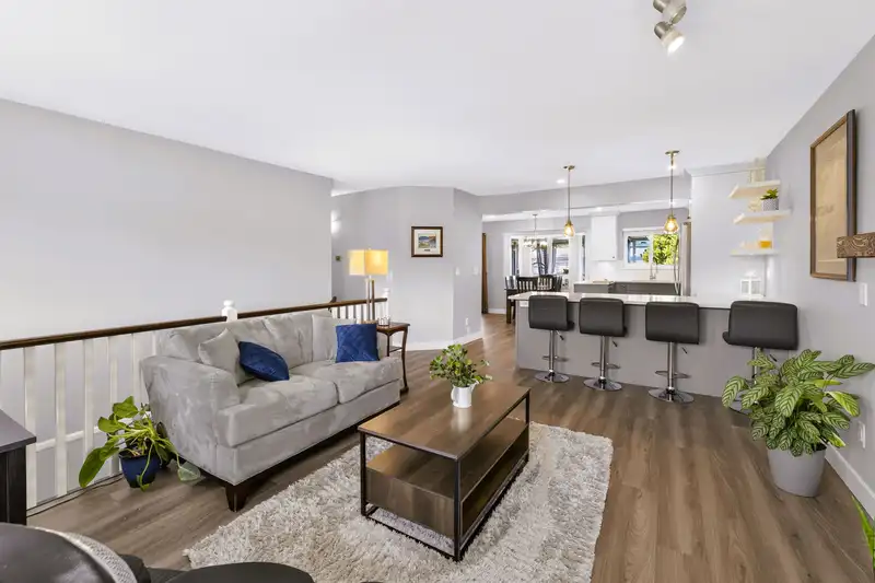 20485 120B AVENUE - photo 3 of 39