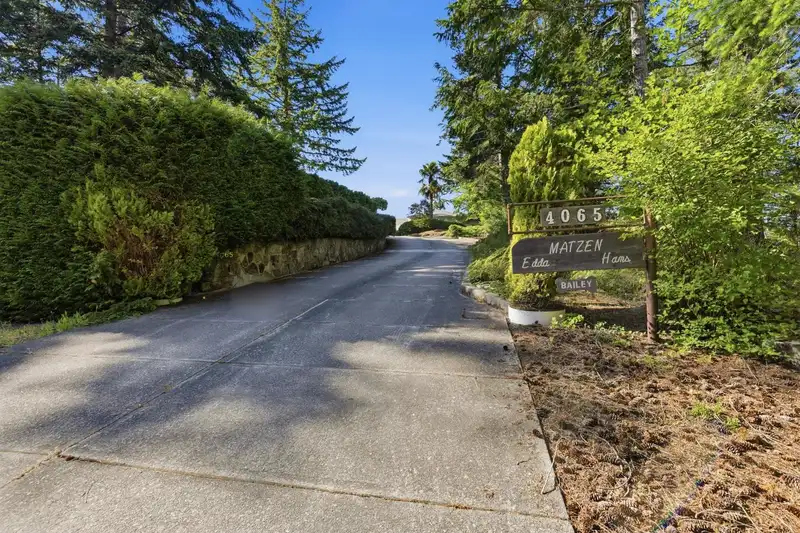 4063-4065 FRANCIS PENINSULA ROAD - photo 2 of 38